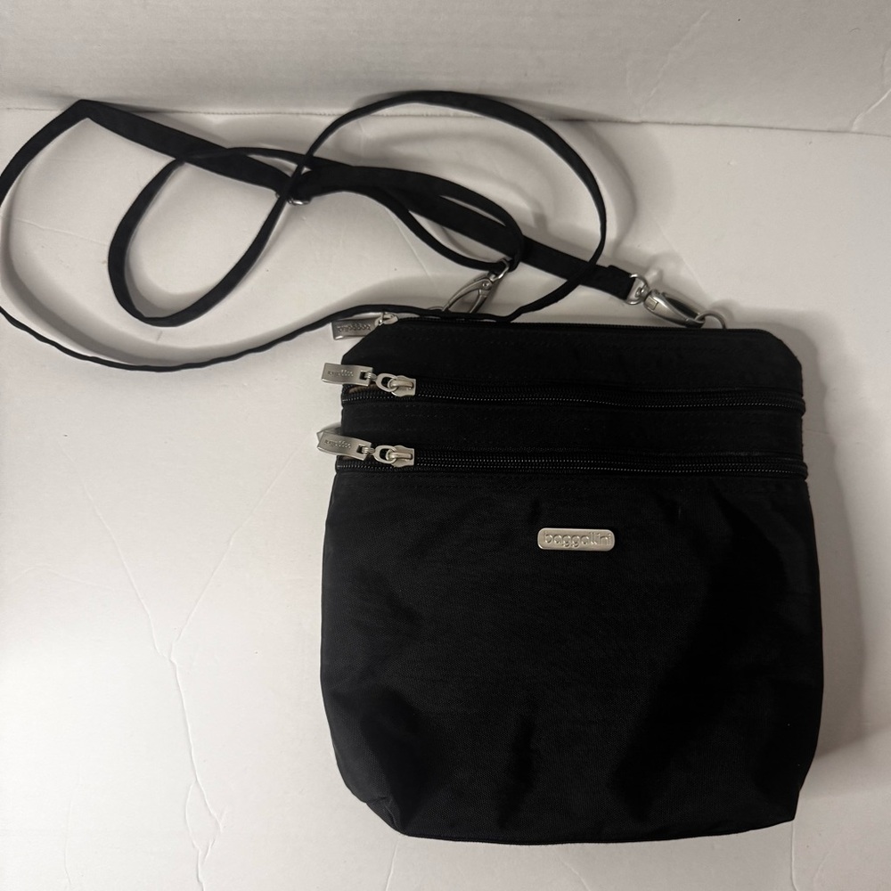 NWOT Baggallini Black Lightweight Nylon Crossbody
Black